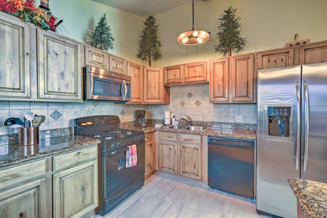 Flagstaff Townhome - Walk To Country Club And Pools! Kültér fotó